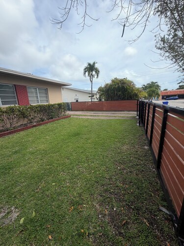 Guest Home 5 Min to Brickell, MIA Airport Calle 8, Cruise Port and South Beach