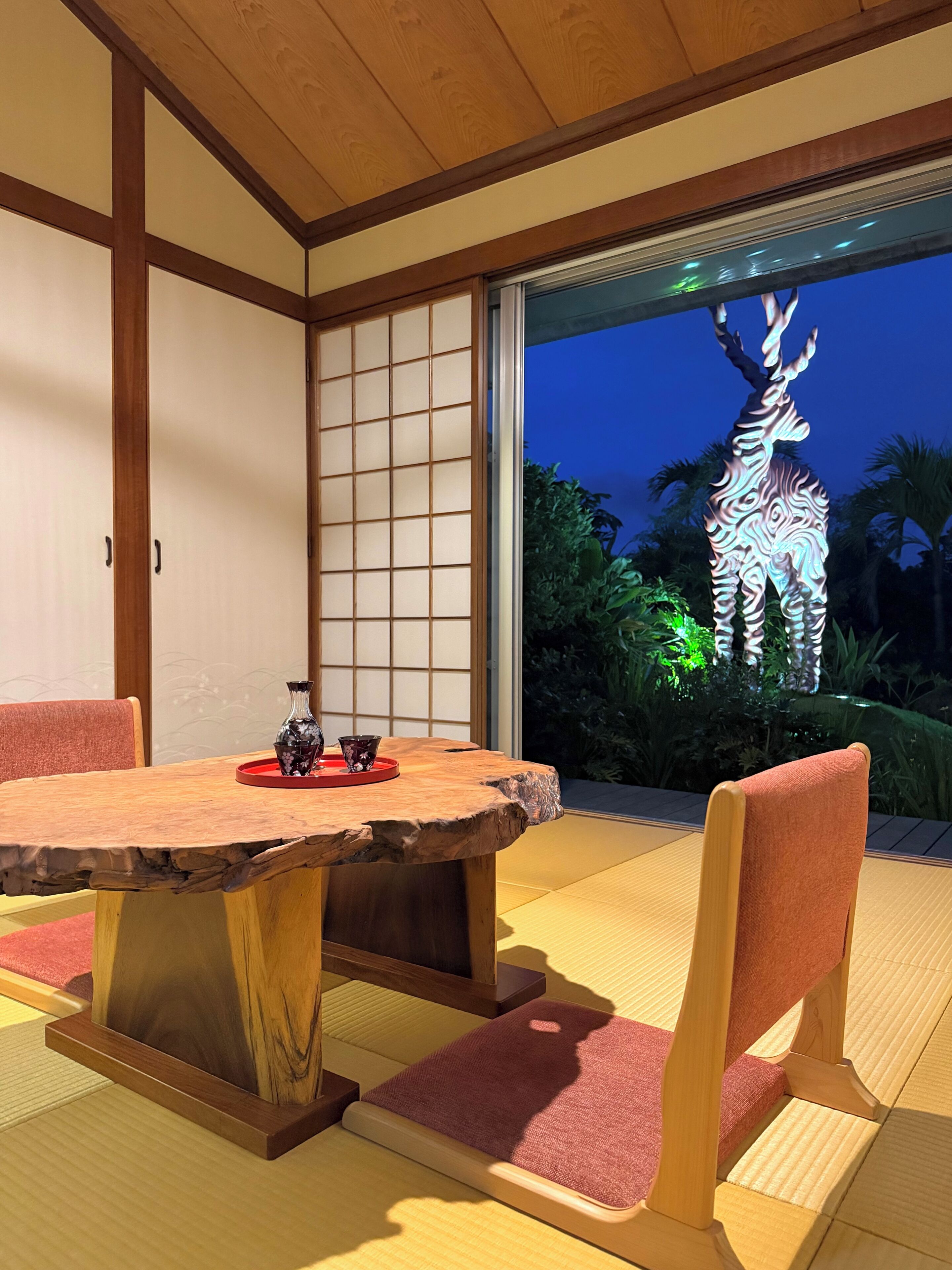 屋外ダイニングエリア