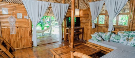Villa, Garden View | Living area