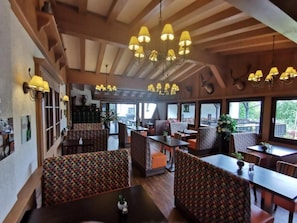 Huoneisto | Ruokailu