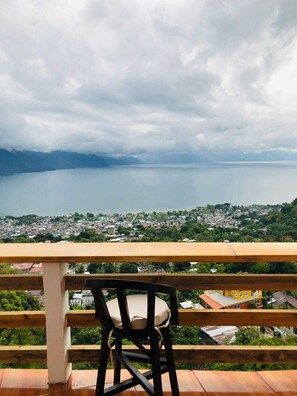 Property grounds - sunrise high above the lake 1 (San Pedro La Laguna)