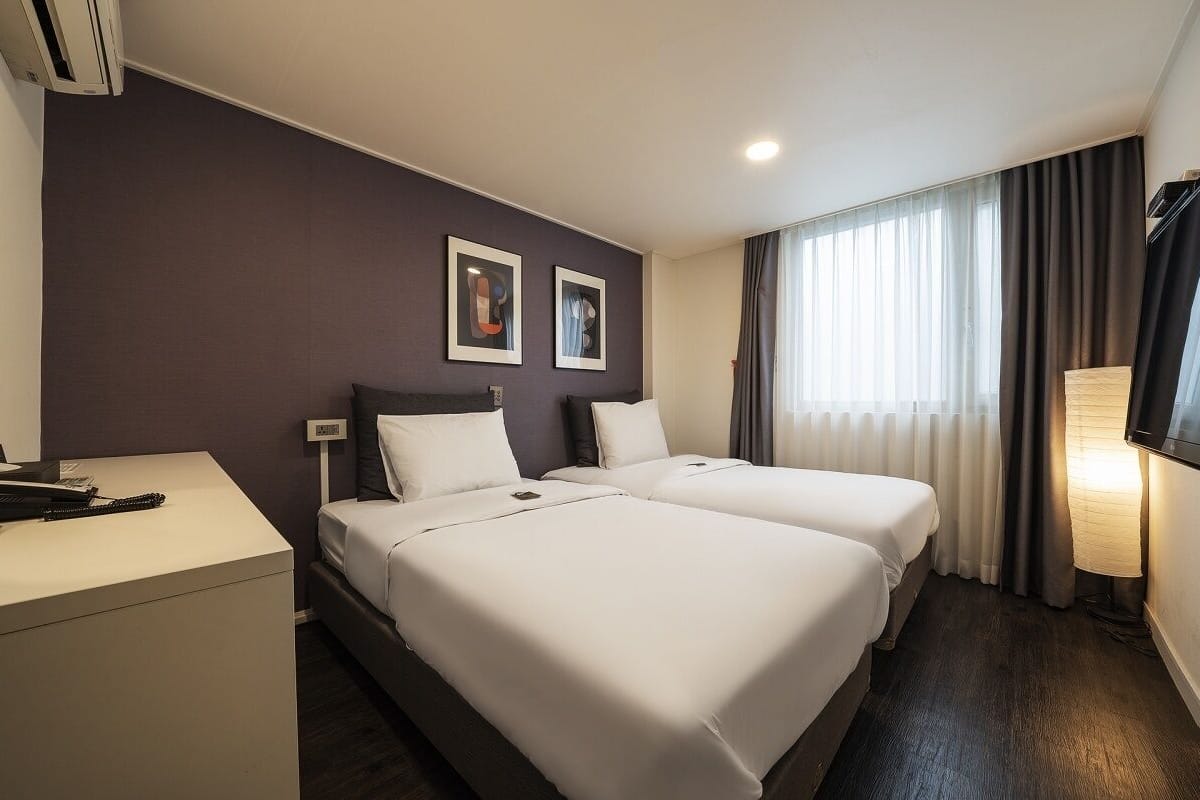 Kahden hengen standard-huone (kaksi sänkyä)