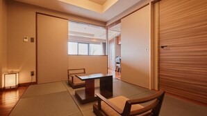 Unclassified image, 4 of 41, button - FOURTREAT plus NASUKOGEN (Nasu)