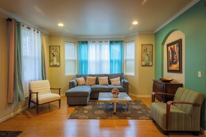 Smart TV - One Vibe House: Cultural Sanctuary (Seattle)