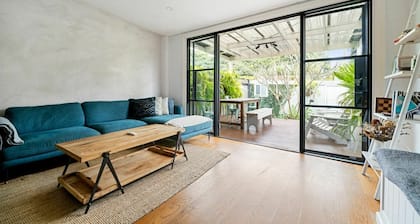 Sleek Tempe Pad near SYD Airport & Transit