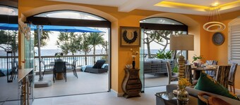 2 Chaka’s Place - Beachfront Luxury