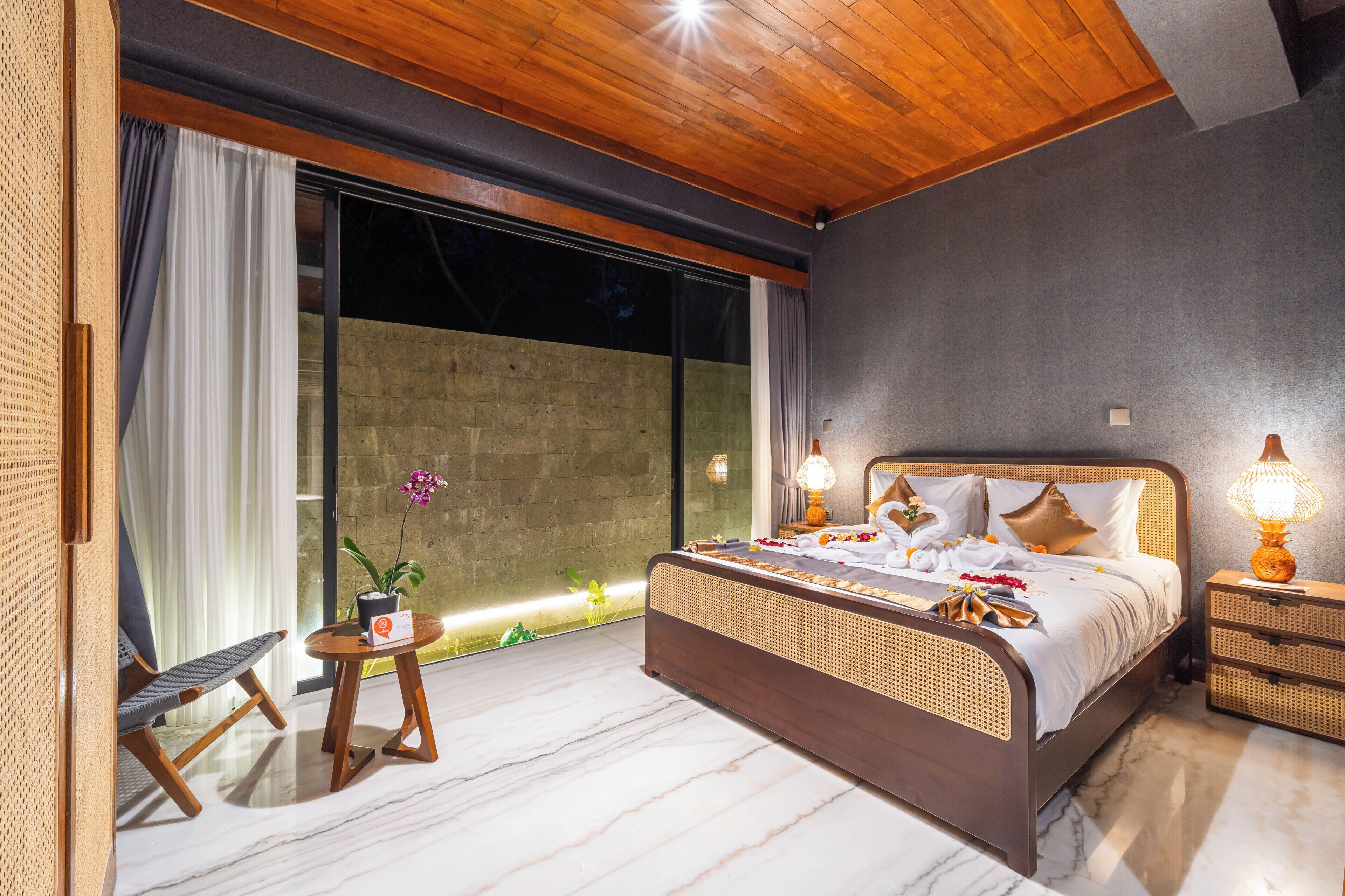 Deluxe Villa | Premium bedding, in-room safe, soundproofing, iron/ironing board