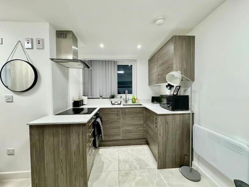 Modern & Cosy 1 bedroom, Fast WiFi