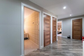 3 Schlafzimmer, Bügeleisen/Bügelbrett, kostenloses WLAN, Bettwäsche