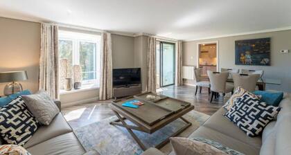 Stay in Style: Modern, 3BR Spacious Apartment w/ Balcony Views Near Golf