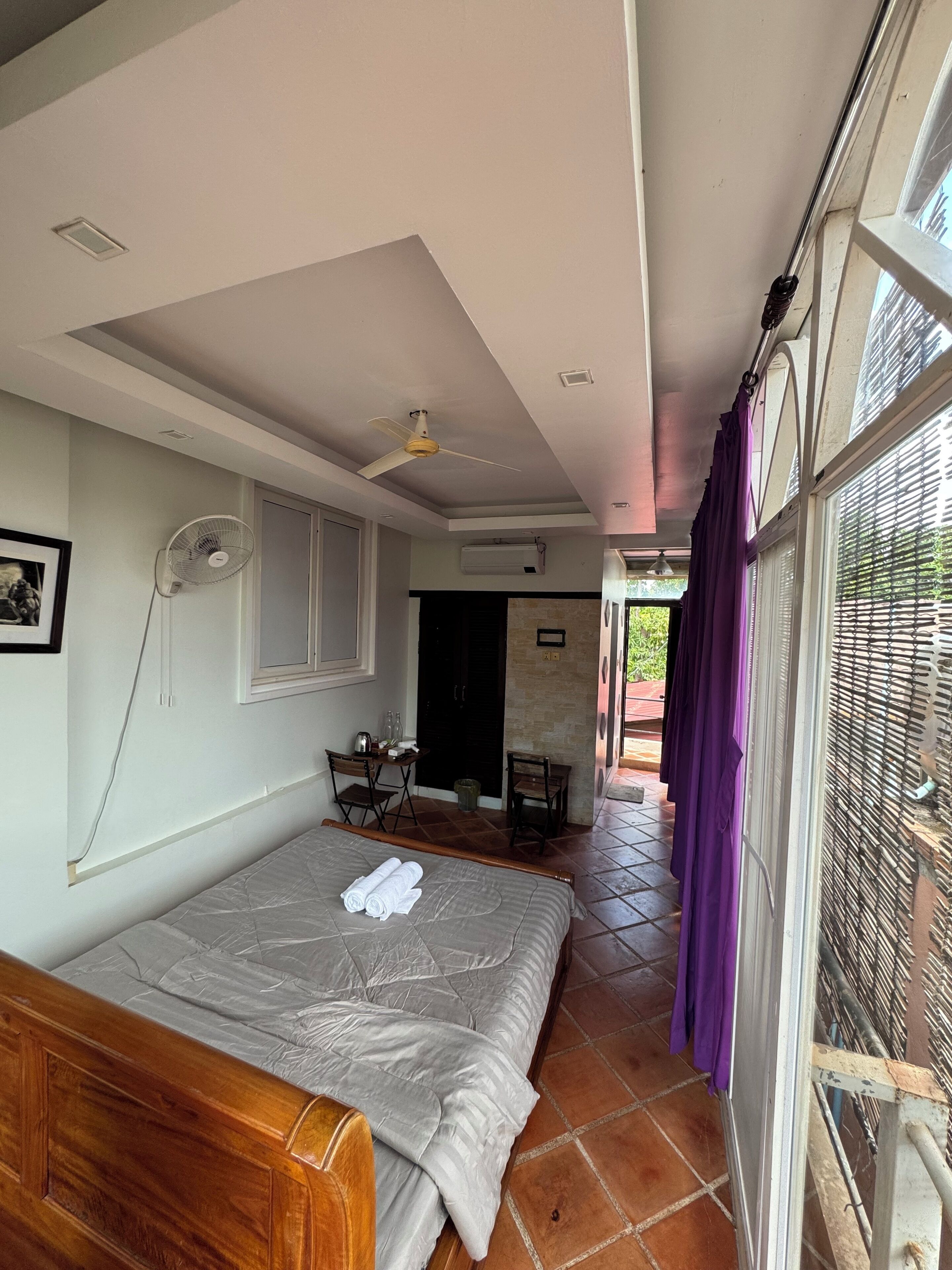 Phòng đôi trăng mật, quang cảnh thành phố