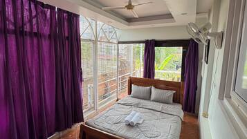 Honeymoon Double Room, City View | Desk, free WiFi