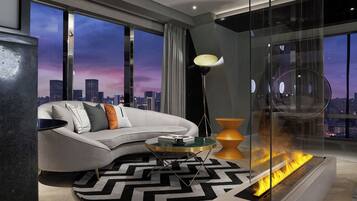 Panoramic Suite, City View | Gebar bulu kapas, peti besi dalam bilik, langsir/tirai gelap terus