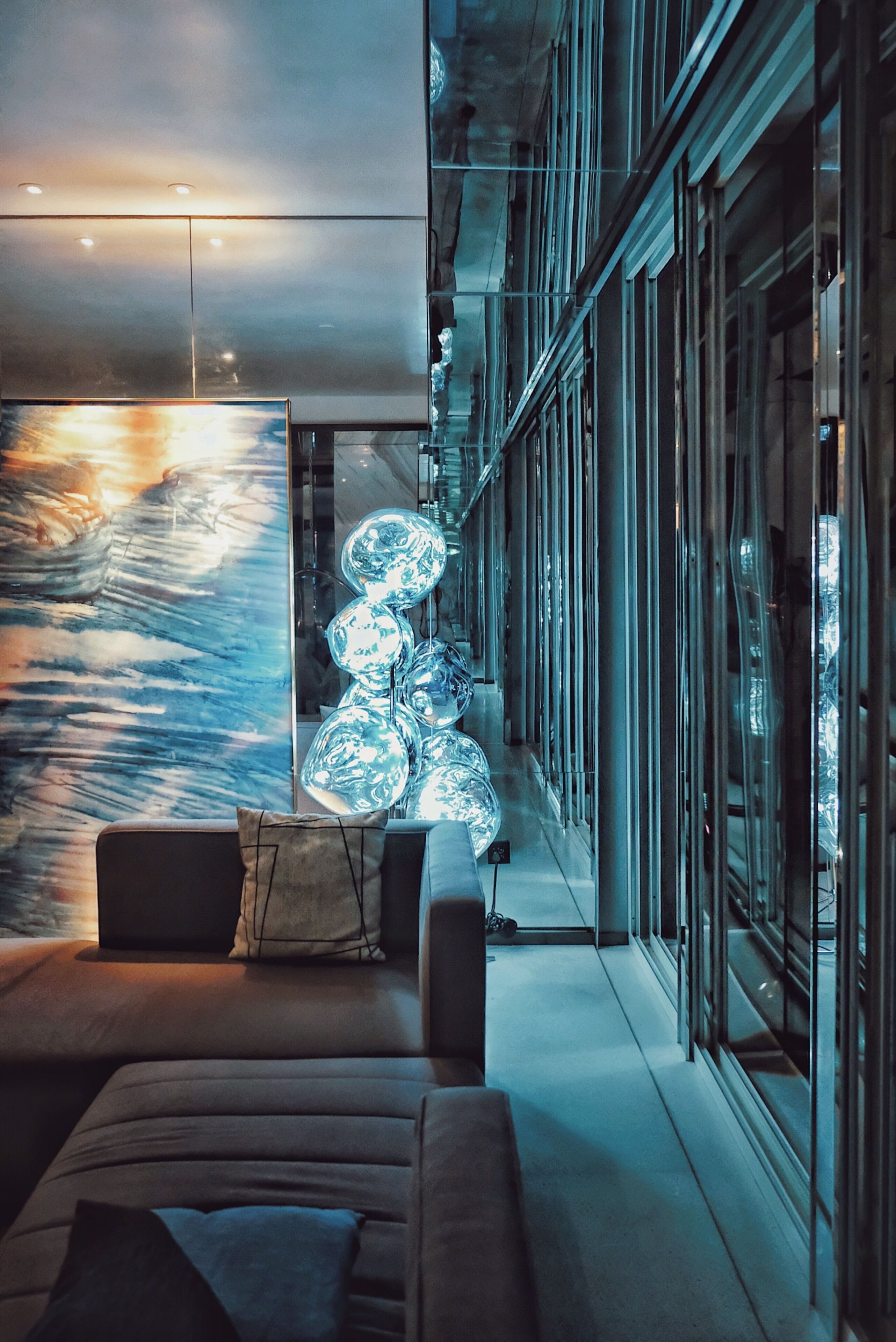 Luxury Studio Suite, Hot Tub, City View | Gebar bulu kapas, peti besi dalam bilik, langsir/tirai gelap terus 