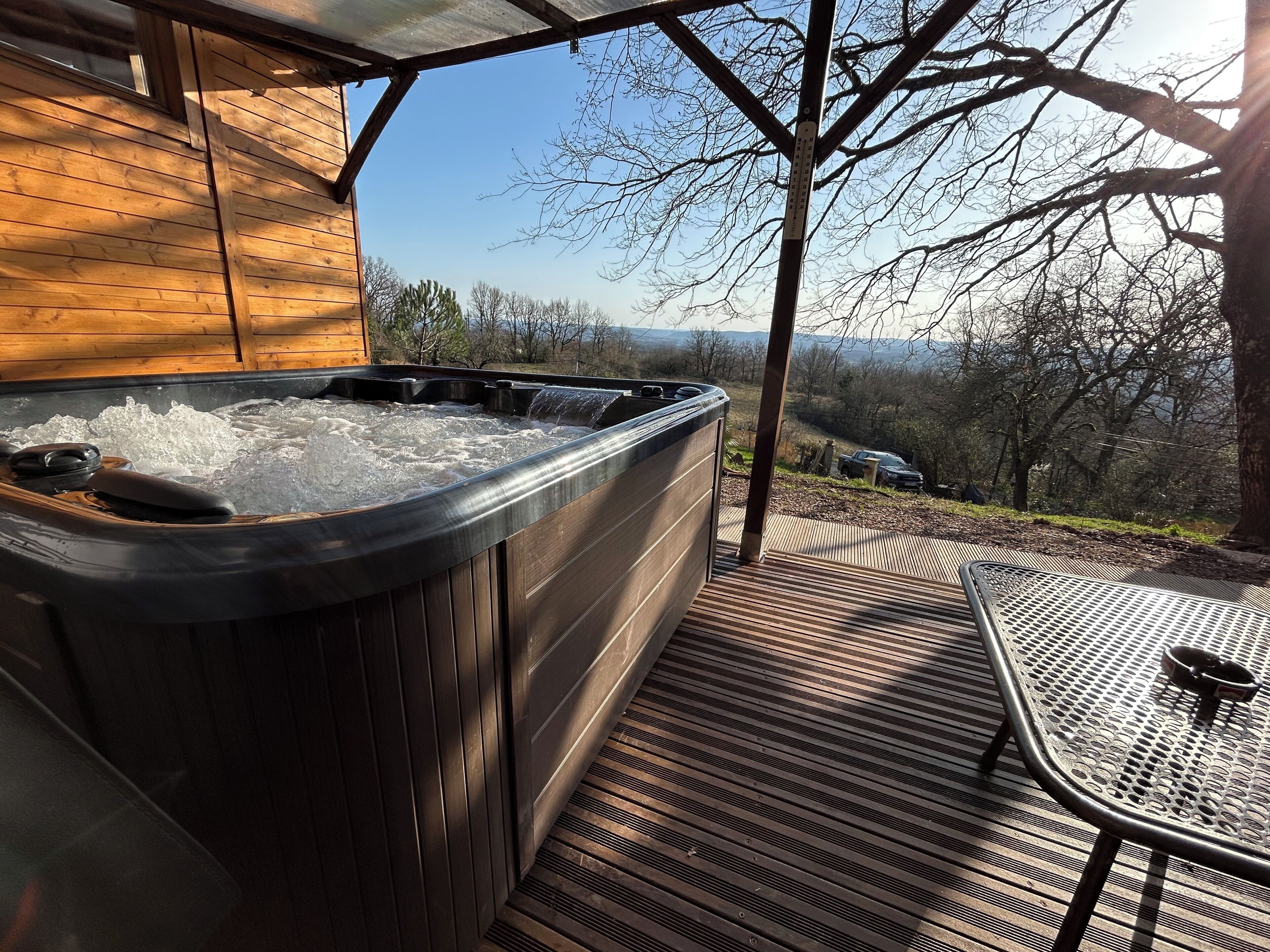 Bain à remous extérieur