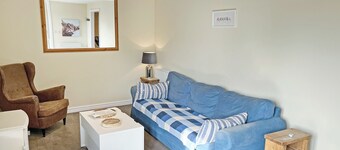 Elder Cottage - UK51371