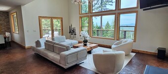 Cedar Rock Cabin: 3 bedroom in Mi-Wuk Village