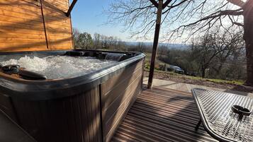 Bain à remous extérieur