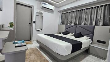 Deluxe Double Room, City View