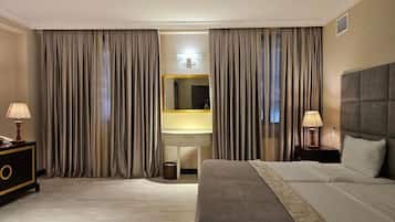 Tomannsrom, bakgårdsutsikt