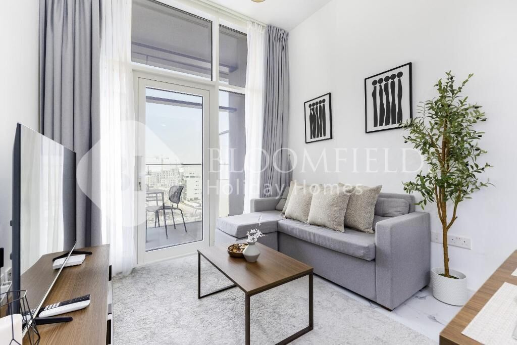 Appartamento, balcone, vista piscina | Area soggiorno