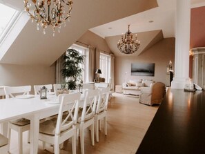 Apartment | Dining - Heikendorf Penthouse Suite by Belvilla (Heikendorf)