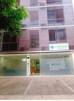 Exterior detail - Hotel king Versalles (Cali)