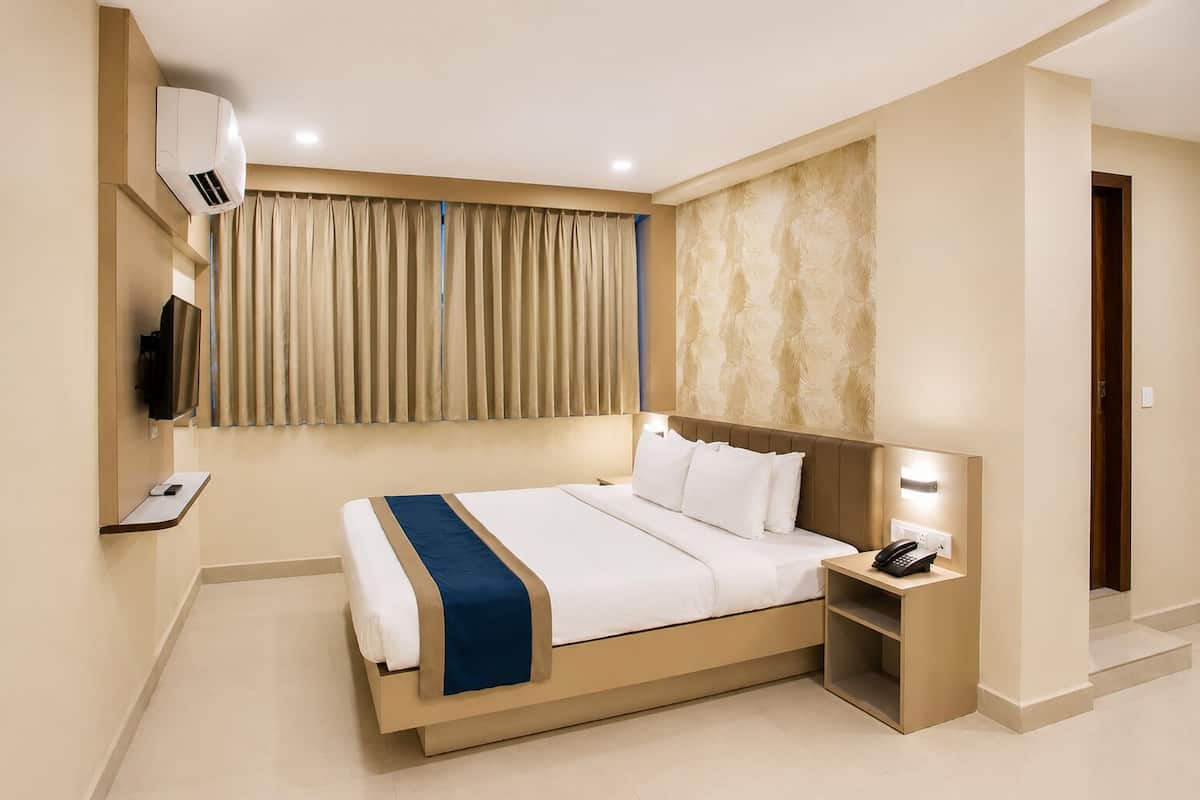 Executive Room | Premium bedding, desk, laptop workspace, free WiFi