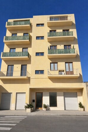 Exterior - Elegant Penthouse with Terrace Sinis Coast (Cabras)
