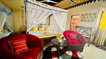 3 bedrooms, iron/ironing board, internet, bed sheets