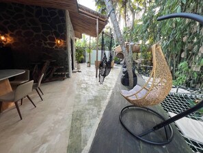 Outdoor dining - Cozy Villa El BamboG with a private pool (Blahbatuh)