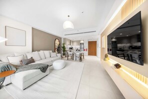 TV - Free housekeeping visits during your stay - StayShort - Modern 1BR Retreat in MJL Sleeps 4 (Madinat Jumeirah Living)