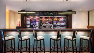 Apartemen | Bar (di properti)