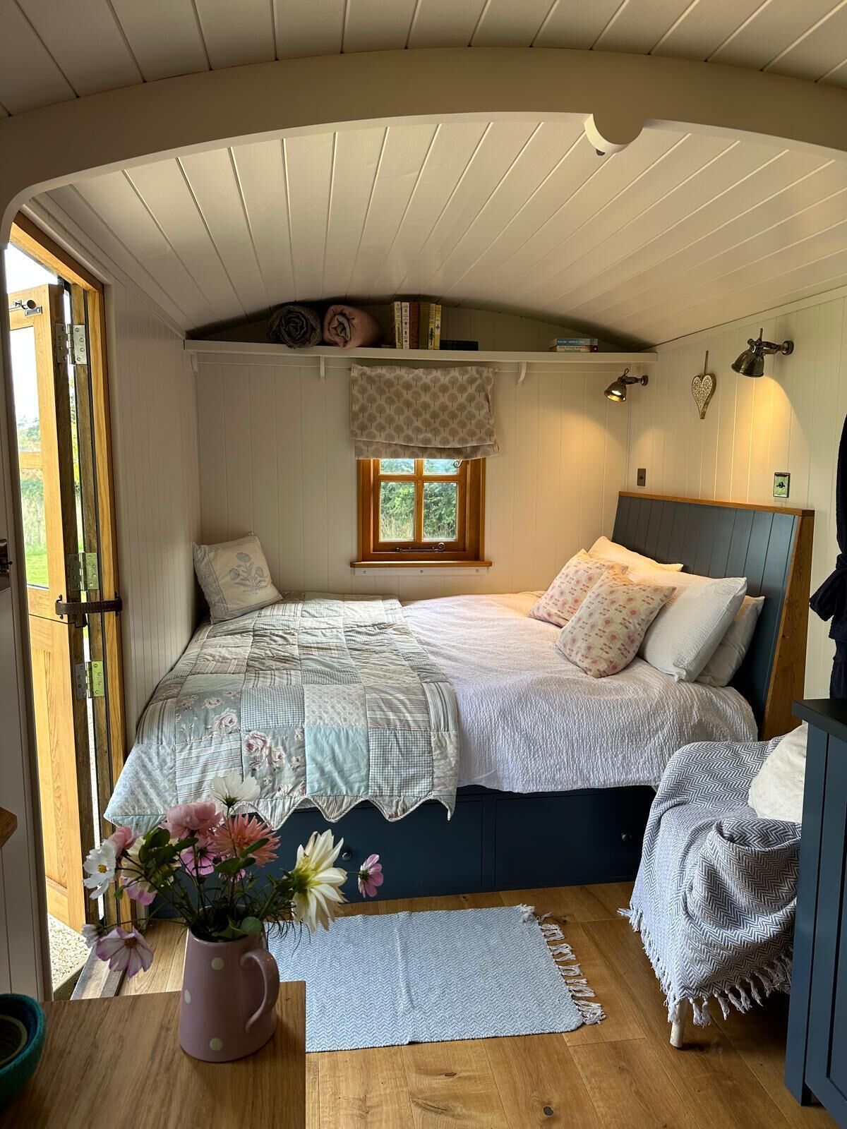 1 slaapkamer, een bureau, gratis wifi, beddengoed