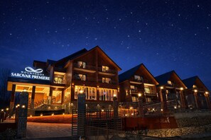 Mặt tiền nơi lưu trú