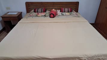 Standardzimmer, 1 King-Bett | Kostenloses WLAN, Bettwäsche