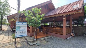 Exterior - Sinsawat Resort (Uttaradit)