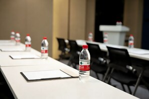 Meeting facility - NEOLAB Hotel - Guangzhou Financial City Tianhe Zhucun Metro Station (Guangzhou)