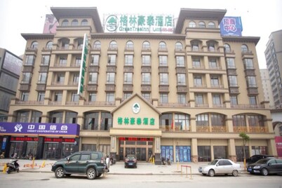 Greentree Inn Hubei Huanggang Hong An Wal-mart Plaza Business Hotel