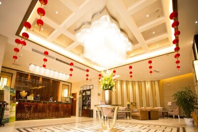 Greentree Inn Hubei Huanggang Hong An Wal-mart Plaza Business Hotel