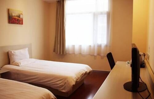 Hanting Express Jiaxing South Lake
