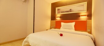 7 Days Premium Hotel