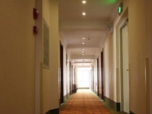 Greentree Inn