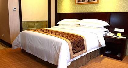Vienna Hotel Guiyang Exhibition Center Lincheng West Road Metro Station