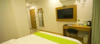Vatica Hotellinquan Jiefang South Road