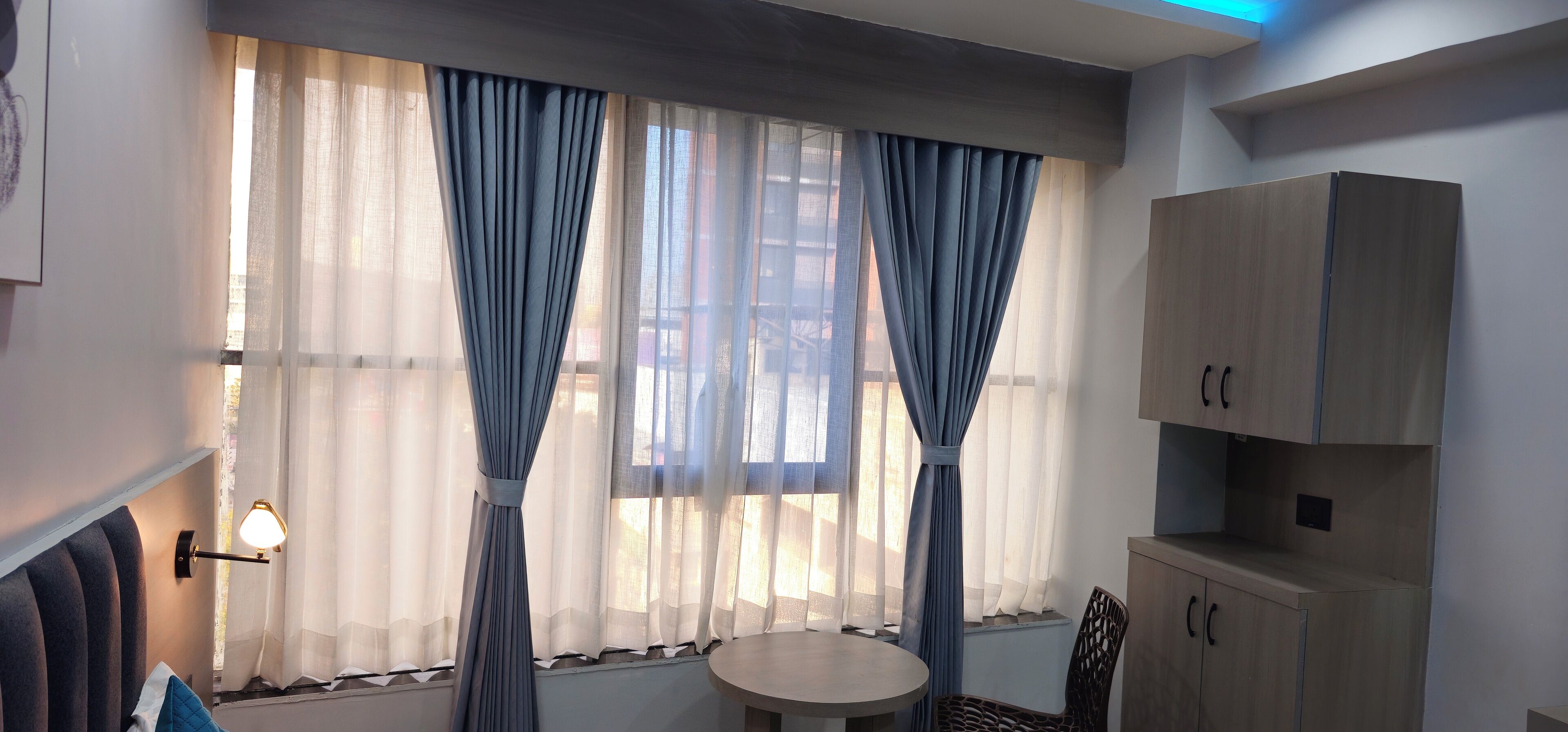 Deluxe Double Room, City View | Interior
