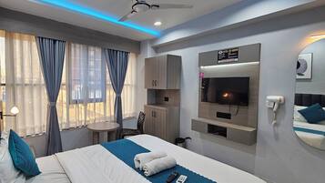 Deluxe Double Room, City View