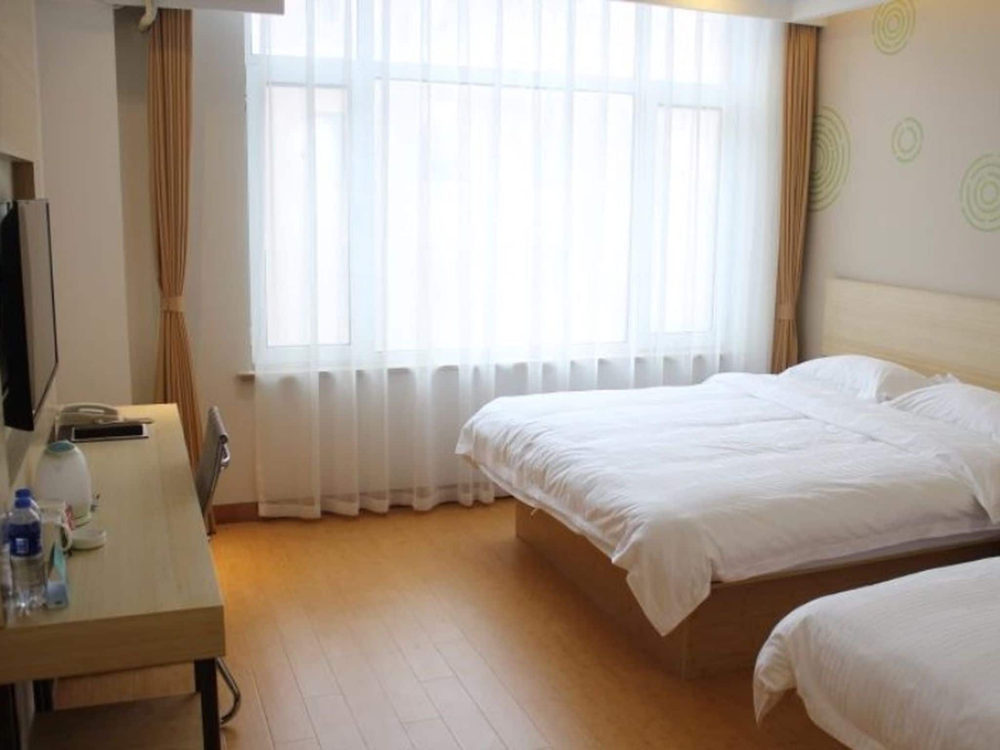 Travel crib