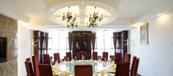 Vienna International Hotel