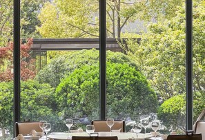 Dining - Crowne Plaza Zhengzhou by IHG (Zhengzhou)